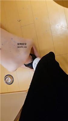 上头姐妹团五花大绑拖鞋白棉袜踩虐 JS241118-28