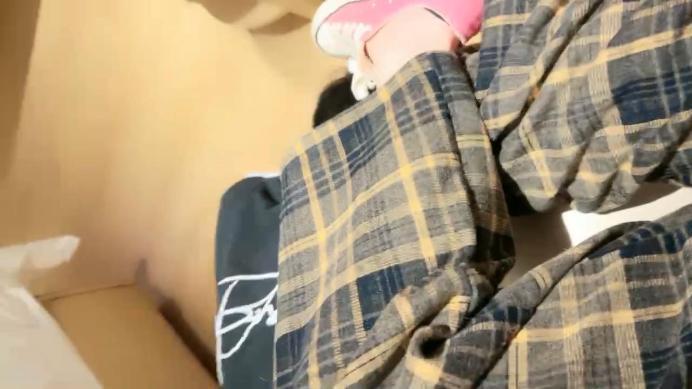 小痴sama粉色帆布鞋挑逗抖M弟弟 JS241118-39