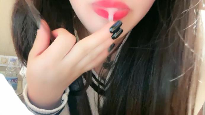 小痴sama粉色帆布鞋挑逗抖M弟弟 JS241118-39