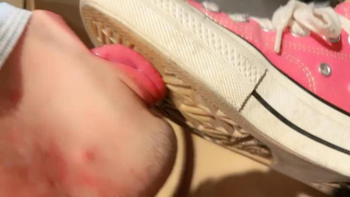 小痴sama粉色帆布鞋挑逗抖M弟弟 JS241118-39