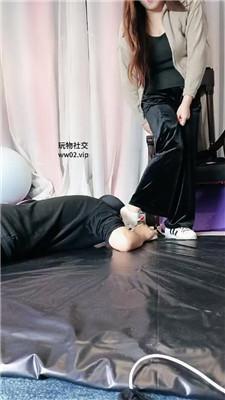 美柠贝壳头超臭白袜虐/掐乳 bf47172