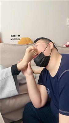 埋汰学生主周末让老师舔裸足 JS241118-1