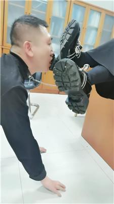 【爱秀套图】【璃茉老师】白领S-办公室皮鞋黑袜虐下属【下】JS241118-8