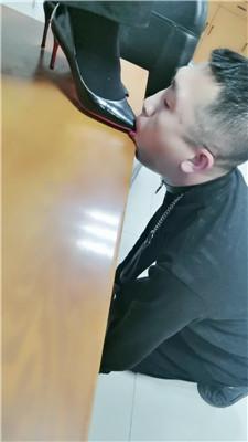 璃茉老师白领S-办公室皮鞋黑袜虐下属下 JS241118-8