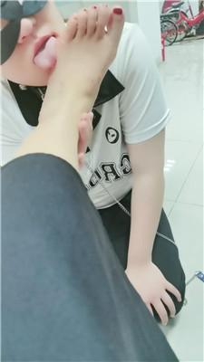 璃茉老师强迫小三做我的母狗 JS241118-22