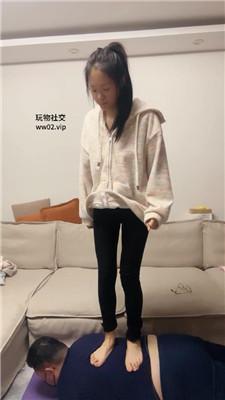 埋汰玉足恋足舔/转胯狗爬/碾压踩 bf47146