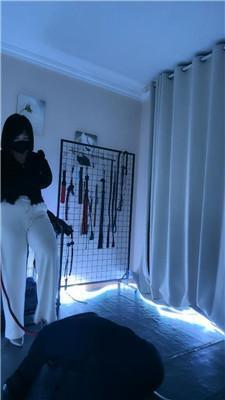 【爱秀套图】【可馨大大】藤条鞭打/赏赐舔圣水bf47144