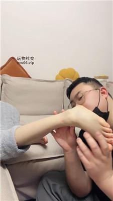 埋汰玉足踩踏恋足舔 JS241123-3