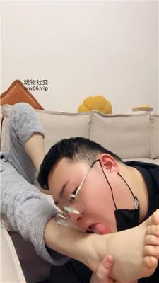 埋汰玉足踩踏恋足舔 JS241123-3