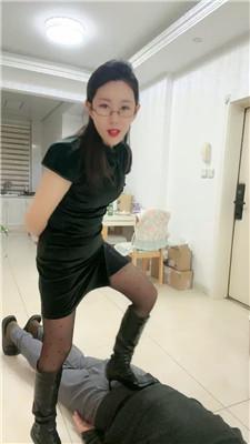 乔妹儿长靴高跟黑丝踩踏/重度鞭打 JS241123-16