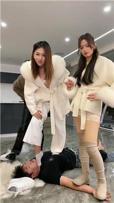 麋鹿银儿超颜值3S-踩头踢踹天花板-靴子小白鞋 bf47325