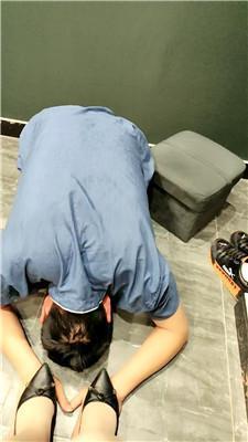 刘二狗开发足疗店技师做S-舔丝袜踩踏 JS241122-31