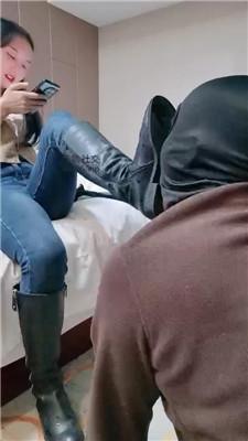 阿雅抽耳光/吐口水喝圣水/舔脏长靴 bf47313