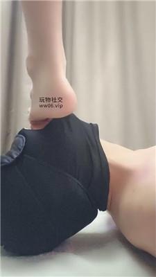 米小唐袜子塞嘴高跟黑丝踩虐 JS241126-10