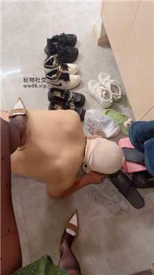 【爱秀套图】【抚兮】强制闻小白鞋/品尝黑丝高跟/圣水淋浴bf47462