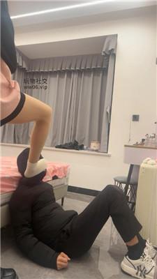 白鹭皮鞋白袜玩虐/脚插嘴/坐脸窒息 bf47458