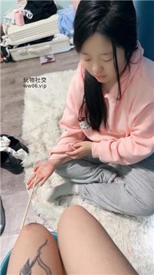 小凤梨母畜-抽耳光/藤条抽狗爪 JS241127-2