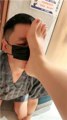 乔伊当着素人足疗师的面羞辱奴才 bf47473