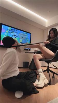 琪琪sama清理靴子脏鞋底/强制闻棉袜/吮吸脚趾缝 bf47407