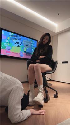 琪琪sama清理靴子脏鞋底/强制闻棉袜/吮吸脚趾缝 bf47407