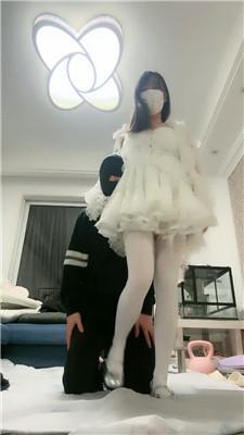 桃子老师连环踢裆/舔脏鞋/洛丽塔全体重踩踏 bf47400