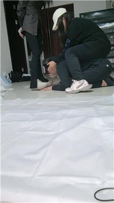 芭比双S-骑马脏鞋踩踏/清理脏鞋底棉袜双视角版 JS241125-9