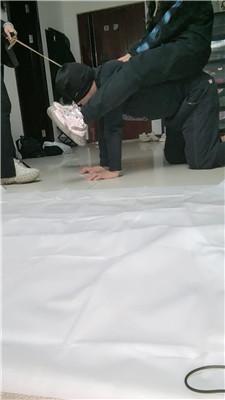 芭比双S-骑马脏鞋踩踏/清理脏鞋底棉袜双视角版 JS241125-9