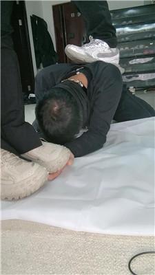 芭比双S-骑马脏鞋踩踏/清理脏鞋底棉袜双视角版 JS241125-9