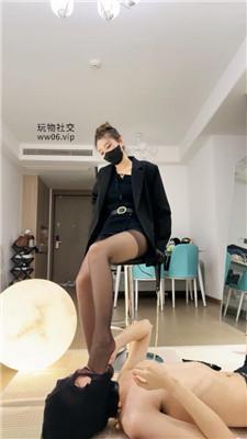 七月长腿车模S诱惑虐杀脚下奴上 bf47413