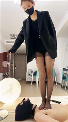 七月长腿车模S诱惑虐杀脚下奴上 bf47413