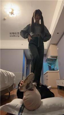 六六可爱女主S-运动鞋白袜虐老师犬上 bf47416