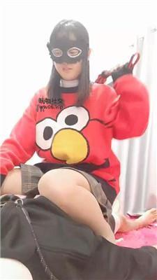 阿霞肉丝脚踩虐鞭打 JS241125-7