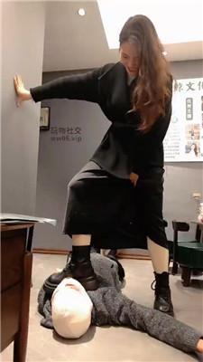 猴歌开发物业女神靴子黑棉袜虐 bf47412