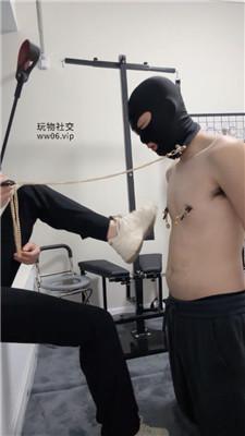 白栀囚禁狗笼/小白鞋踢踹/高跟踩踏/坐脸窒息虐乳 bf47428