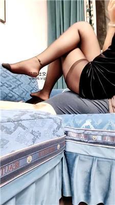 李老师黑丝美腿全体重踩踏 JS241125-3