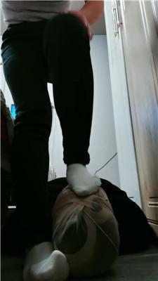 晓安公主白袜脚踩踏/揪耳朵 JS241128-30