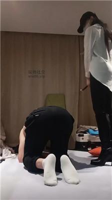 羽唯姐姐高跟靴子全体重踩踏/近距离恋足舔 bf47516