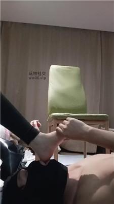 羽唯姐姐高跟靴子全体重踩踏/近距离恋足舔 bf47516