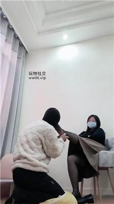 拽拽御姐S-黑丝美腿踩虐 JS241128-7