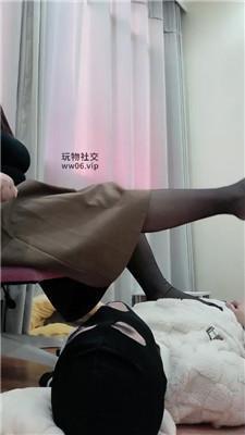 拽拽御姐S-黑丝美腿踩虐 JS241128-7