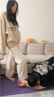 埋汰骑马玉足踩踏舔 bf47500