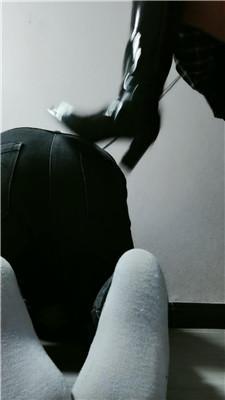 晓安公主长靴踩虐强制磕头 JS241128-1