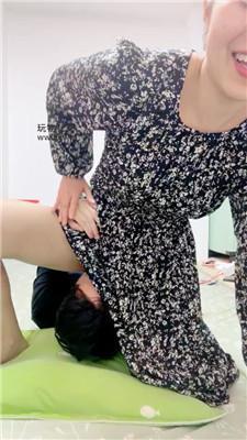 栀子女王坐脸窒息/肉丝脚踩踏 JS241127-29