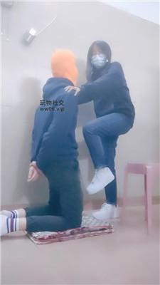 【爱秀套图】【奇了怪了】运动鞋白袜连环踢裆踩踏JS241128-8