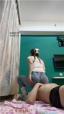 伍玥运动鞋白袜虐-踩踏踢踹/重度鞭打 bf47651