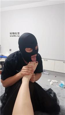 恩恩女神伺候沐足/灌圣水/玉足狂舔 JS241201-19