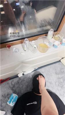 恩恩女神伺候沐足/灌圣水/玉足狂舔 JS241201-19