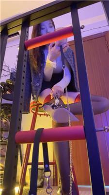 kt祖宗笼里视角-羞辱可怜巴巴的你 JS241201-21