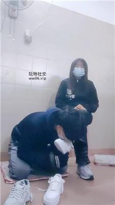 奇了怪了胯下羞辱-下跪闻小白鞋棉袜 JS241201-15