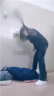 奇了怪了胯下羞辱-下跪闻小白鞋棉袜 JS241201-15